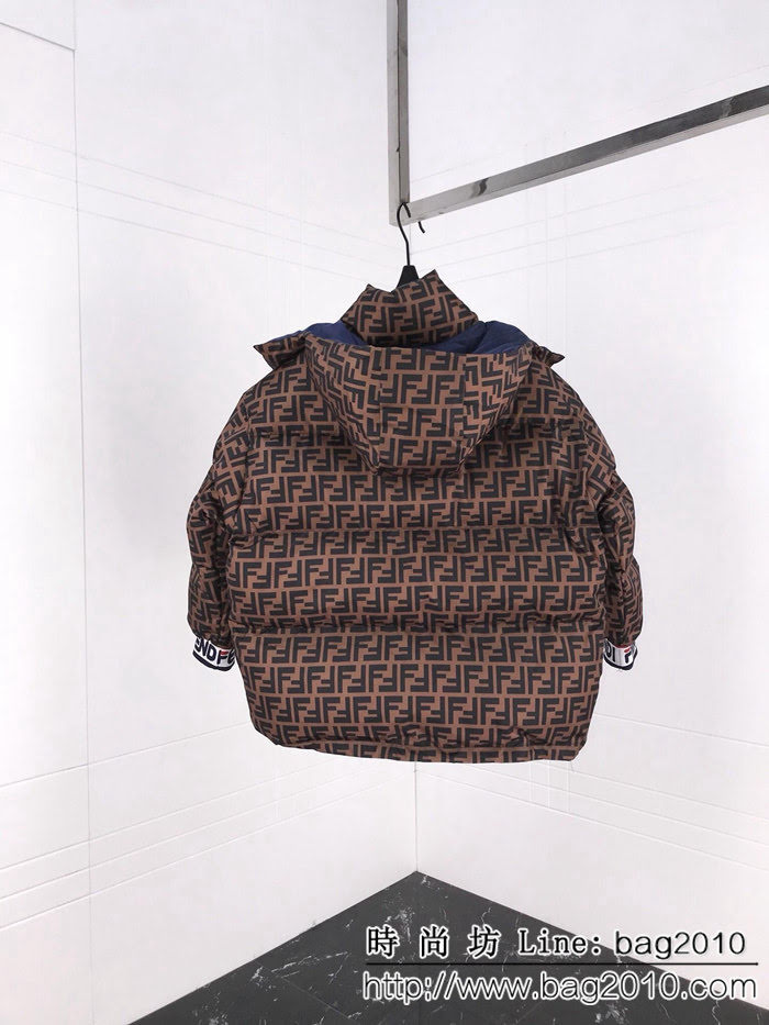 FENDI芬迪 18專櫃同步 秋冬新款 全方位FF圖案 兩面穿 羽絨棉服 情侶款 ydi2220